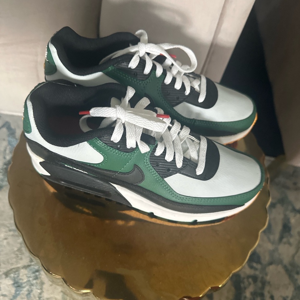 Nike Air Max 90 Emerald Green | 6.5Y | New